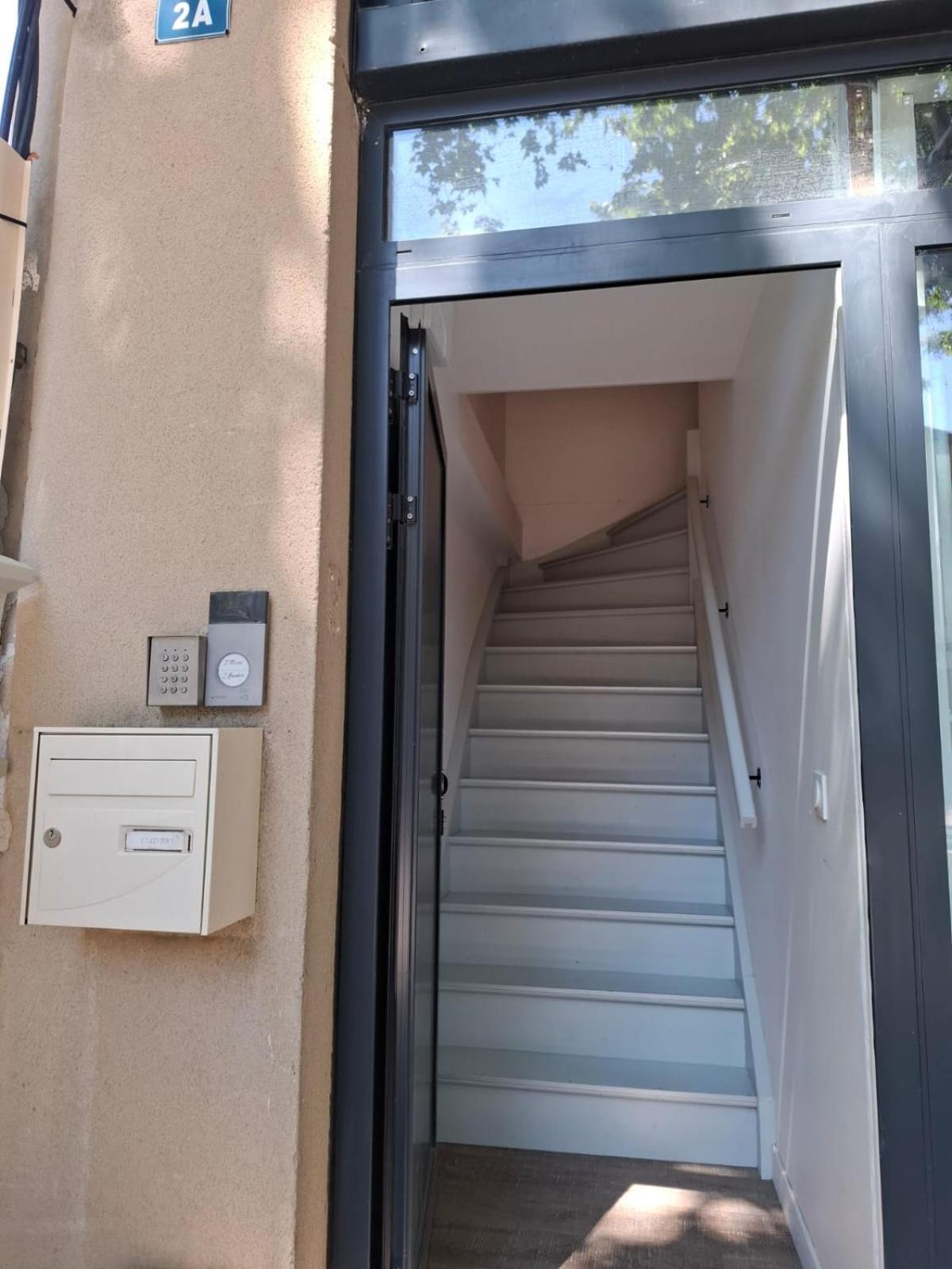 L'Amandier - Joli Appartement T3 Neuf Centre Ville A 2 Pas De La Rotonde Mirabeau Et Des Allees Provencales エクス＝アン＝プロヴァンス エクステリア 写真