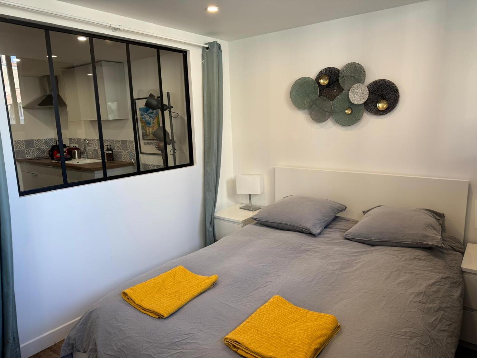 L'Amandier - Joli Appartement T3 Neuf Centre Ville A 2 Pas De La Rotonde Mirabeau Et Des Allees Provencales エクス＝アン＝プロヴァンス エクステリア 写真